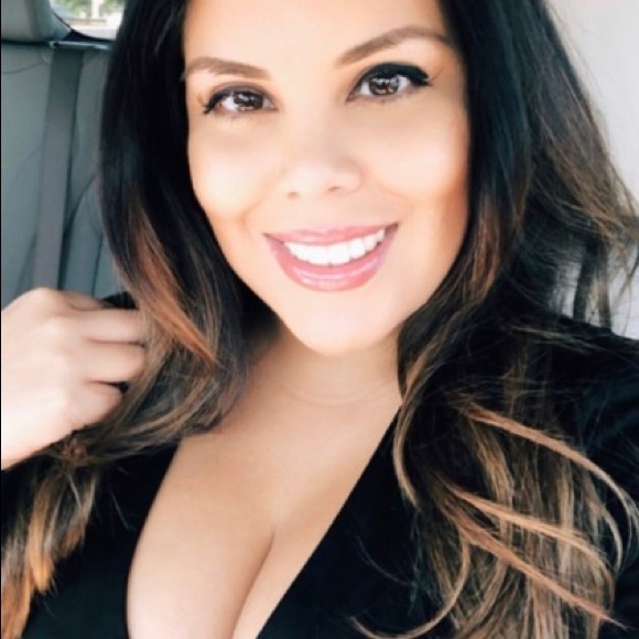 Meet your Posher, Johana - Picture 2 of 4